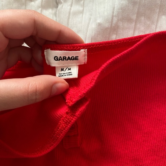 Red Garage top size medium - Picture 3 of 3